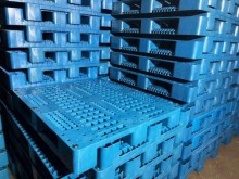 پارس پالت | پالت پلاستیکی دست دوم بخریم یا درجه دو؟ 